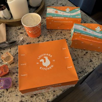Popeyes Louisiana Kitchen - Fast Food Near Me - Hanover, Pennsylvania