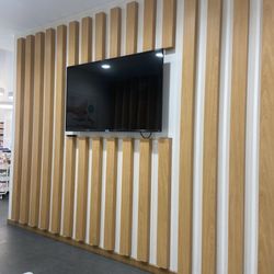 Adora Nail - Minimalist modern interior