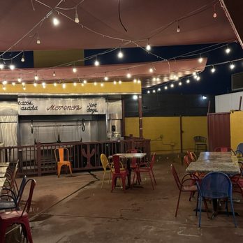 Moreno's Mexican Grill - Outside patio - Mexican Near Me - Mesa, Arizona