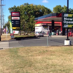Raceway - SUBWAY open for customers