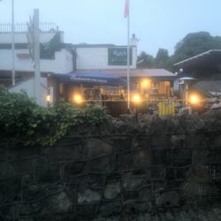 Courtneys Lounge Bars - Extensive Beer Gardens