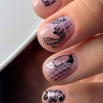 Lakier Studio - Nail Salons Near Me - Dallas, Texas Lakier Studio - Nail Salons Near Me - Dallas, Texas