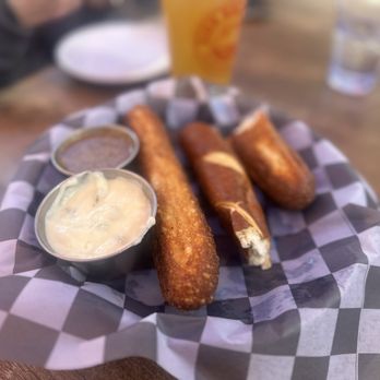 Zion Canyon Brewpub - Burgers Near Me - Springdale, Utah Zion Canyon Brewpub - Burgers Near Me - Springdale, Utah
