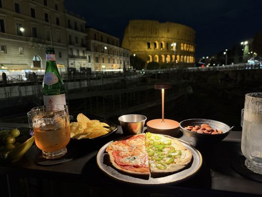 The Court Bar. Palazzo Manfredi by null