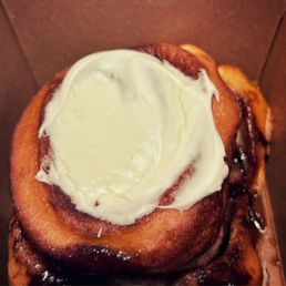 Cinnamon bun Cinnamon bun
