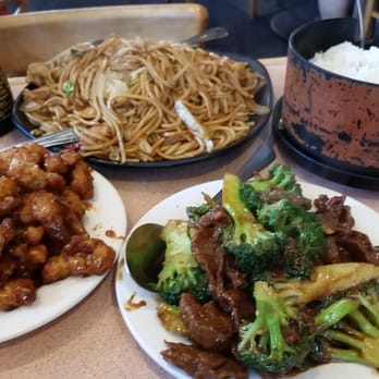 Frontier Wok Too - Orange chicken, and beef broccoli was on point. - Dim Sum Near Me - Burbank, California Frontier Wok Too - Orange chicken, and beef broccoli was on point. - Dim Sum Near Me - Burbank, California