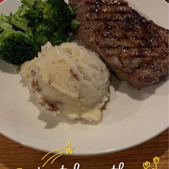 Applebee's Grill + Bar - American Near Me - Prattville, Alabama
