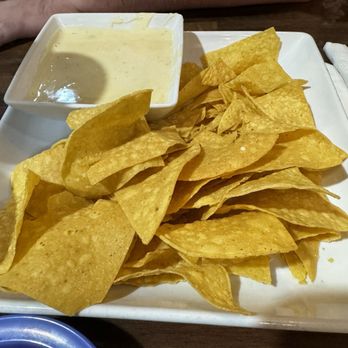 El Taco Veloz Dayton - Chips - Mexican Near Me - Dayton, Ohio