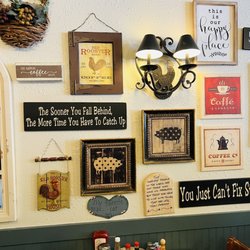 Katy's Korner - Decor