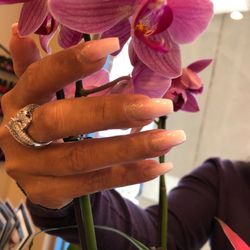 Bella Tan & Nails