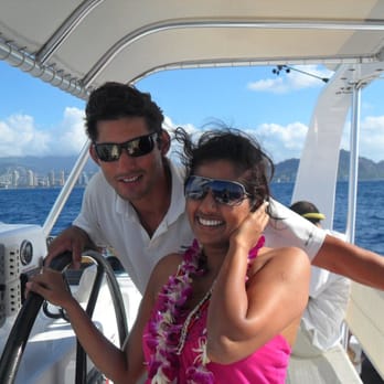 Makani Catamaran - Boating Near Me - Honolulu, Hawaii