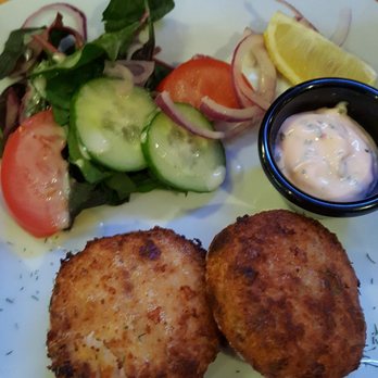 The Coachman's Townhouse - Fish Cake Appetizer - Hotels Near Me - Kenmare, Kentucky