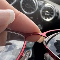 America's Best Contacts & Eyeglasses - Cracked frame