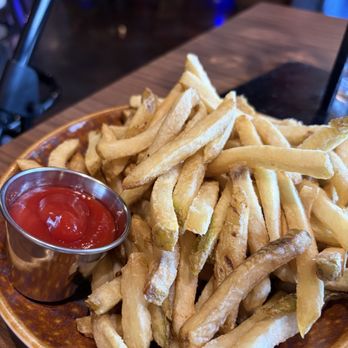 Mermaid Winery - Side Fries - New American Near Me - Virginia Beach, Virginia Mermaid Winery - Side Fries - New American Near Me - Virginia Beach, Virginia
