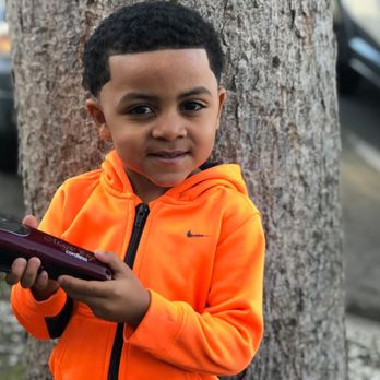CW Barber Lounge - Children's styles - Barbers Near Me - Sacramento, California CW Barber Lounge - Children's styles - Barbers Near Me - Sacramento, California
