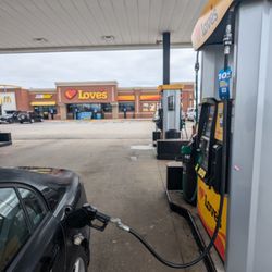 Love's Travel Stop - Newer building