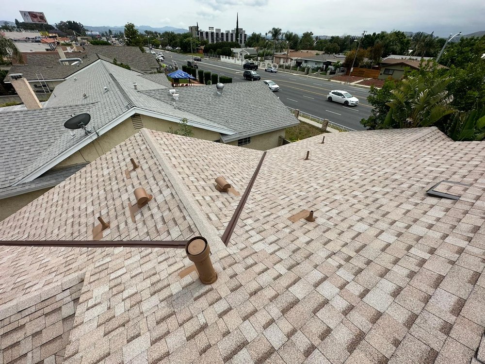 Slide of D.B Roofing