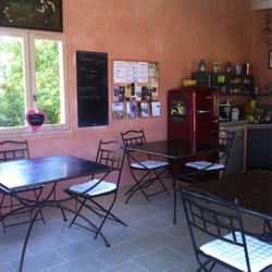 Demeure D'hotes La Badelle - La cuisine commune et pièce du petit déjeuner