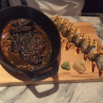 Earls Kitchen + Bar - Steak and sushi - New American Near Me - Orlando, Florida