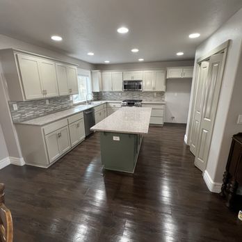 Fitzpatrick Painting & Construction - Newly painted cabinets - Painters Near Me - Albany, Oregon