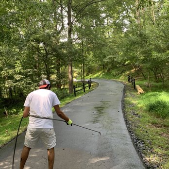 Davis Driveway Sealcoating - Sealing this Big driveway - Masonry/Concrete Near Me Davis Driveway Sealcoating - Sealing this Big driveway - Masonry/Concrete Near Me