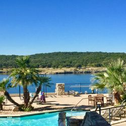 Lake Travis Condo - Pool area