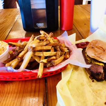 Ernie's Pit Barbecue - Barbeque Near Me - Greenville, Texas Ernie's Pit Barbecue - Barbeque Near Me - Greenville, Texas