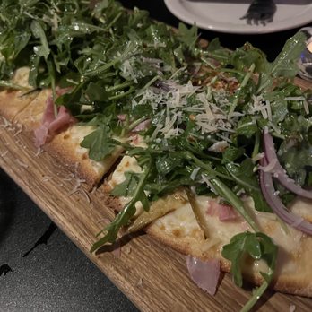 BoMallies - Prosciutto flatbread - New American Near Me - Sheboygan, Wisconsin