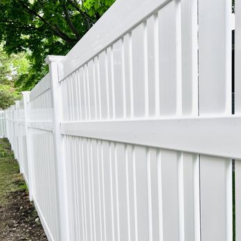 Advance Fence - Couldn't be happier with our new fence! - Fences & Gates Near Me - Round Lake, Illinois Advance Fence - Couldn't be happier with our new fence! - Fences & Gates Near Me - Round Lake, Illinois