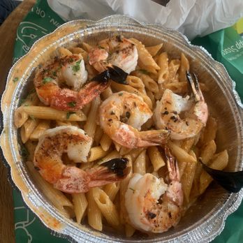 Teura Italian Restaurant - Penne a la vodka with grilled shrimp - Italian Near Me - Brooklyn, New York Teura Italian Restaurant - Penne a la vodka with grilled shrimp - Italian Near Me - Brooklyn, New York