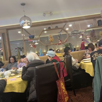 LN1380 - Inside - Seafood Near Me - Little Neck, New York