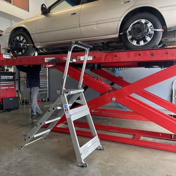 Allen's Alignment Center - Car getting steering wheel straighten out. - Wheel & Rim Repair Near Me - Sun Valley, California
