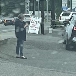 My Mother's Closets Vintage - She was yelling at a car that was just stopped for a second I watched the whole thing.