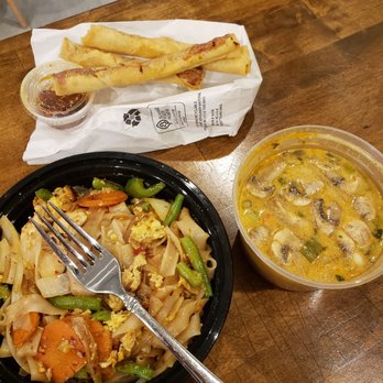 Time 4 Thai - Dry flavorless pad kee mow, watery tom kha, and small long life rolls - Thai Near Me - Louisville, Kentucky