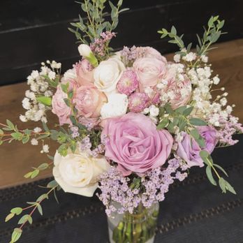Hudson Valley Floral - Floral Designers Near Me - Poughkeepsie, New York