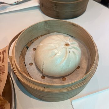 Sing Choi Kee - Roast Pork Bun(1 Pcs) - Chinese Near Me - Flushing, New York Sing Choi Kee - Roast Pork Bun(1 Pcs) - Chinese Near Me - Flushing, New York