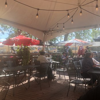 Highway House - Patio seating facing northwest hwy - Burgers Near Me - Chicago, Illinois