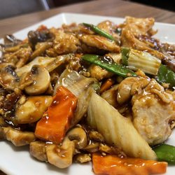 Great Wall Restaurant - Mushroom chicken