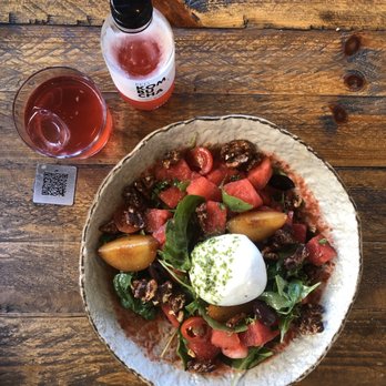 Honest Greens - Summer breeze salad with watermelon, red kombucha tea - Vegetarian Near Me - Barcelona, B Honest Greens - Summer breeze salad with watermelon, red kombucha tea - Vegetarian Near Me - Barcelona, B