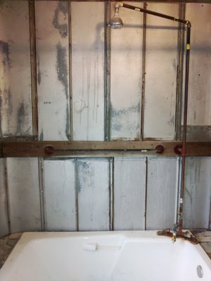 WDT Handyman & Home Maintenance Logo