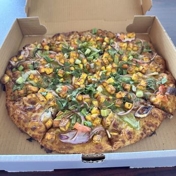 Curry Pizza House Cedar Park - Chilli Paneer Pizza - Pizza Near Me - Cedar Park, California Curry Pizza House Cedar Park - Chilli Paneer Pizza - Pizza Near Me - Cedar Park, California