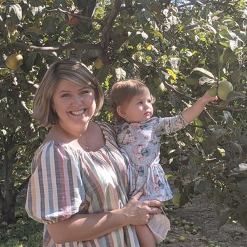Riley's Farm - Fruits & Veggies Near Me - Oak Glen, California
