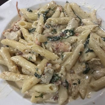 Dellano's Pizza Kitchen - OMG chicken pasta. Great sauce! - Pizza Near Me - Danville, Virginia
