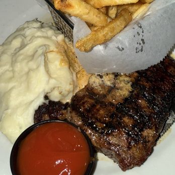 CAL’S WOOD-FIRED GRILL & WINE BAR - Updated May 2025 - 265 Photos & 379 ...