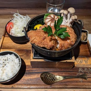 Kobuta And Ookami - Rosu Nabe - Japanese Near Me - Seattle, Washington