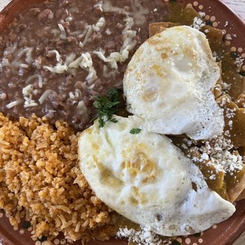 Mama Chila - Chilaquiles coming back again ! - Mexican Near Me - Los Angeles, California Mama Chila - Chilaquiles coming back again ! - Mexican Near Me - Los Angeles, California
