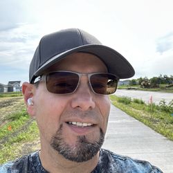 EyeQ Eyecare and Eyewear - Transitions at work!
