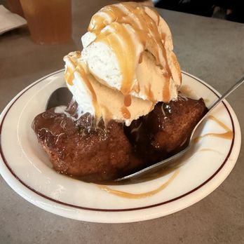 Birdie's Dinner & Dessert - Fried bread pudding - Desserts Near Me - Middleburg, Florida Birdie's Dinner & Dessert - Fried bread pudding - Desserts Near Me - Middleburg, Florida