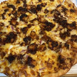 Memphis BBQ pizza.  Delish.