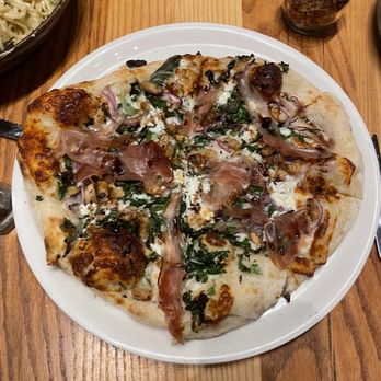 M'tucci's Twenty-Five - Prosciutto apple pizza - Italian Near Me - Albuquerque, New Mexico